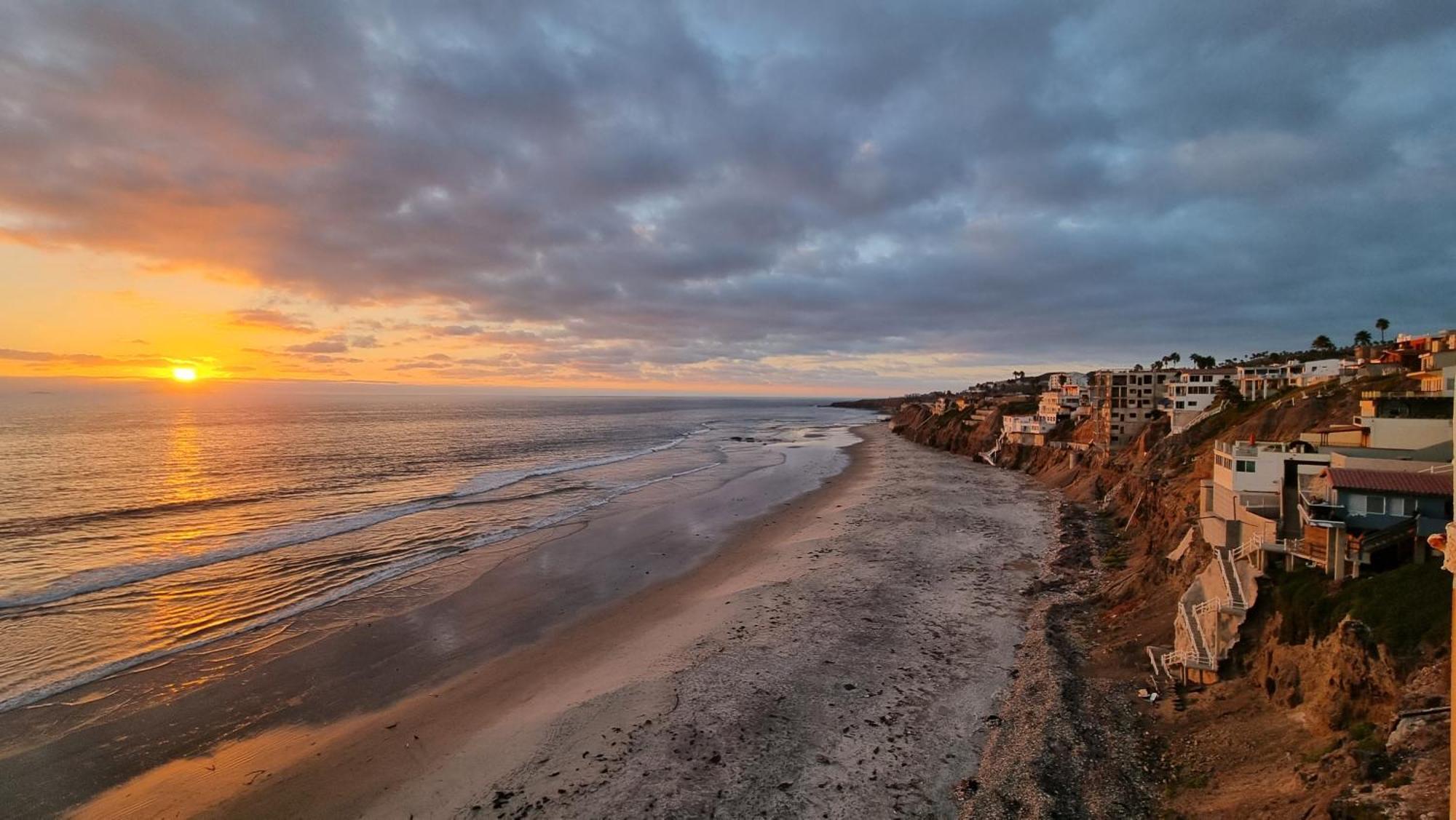 Oceanfront Serenity In Gated Community Near Rosarito Harry Manzo Exterior photo